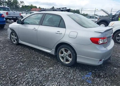 2012 Toyota Corolla S z USA, uszkodzony, nr VIN 2T1BU4EE8CC883932